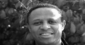 -This is not the behavior of a true intellectual.